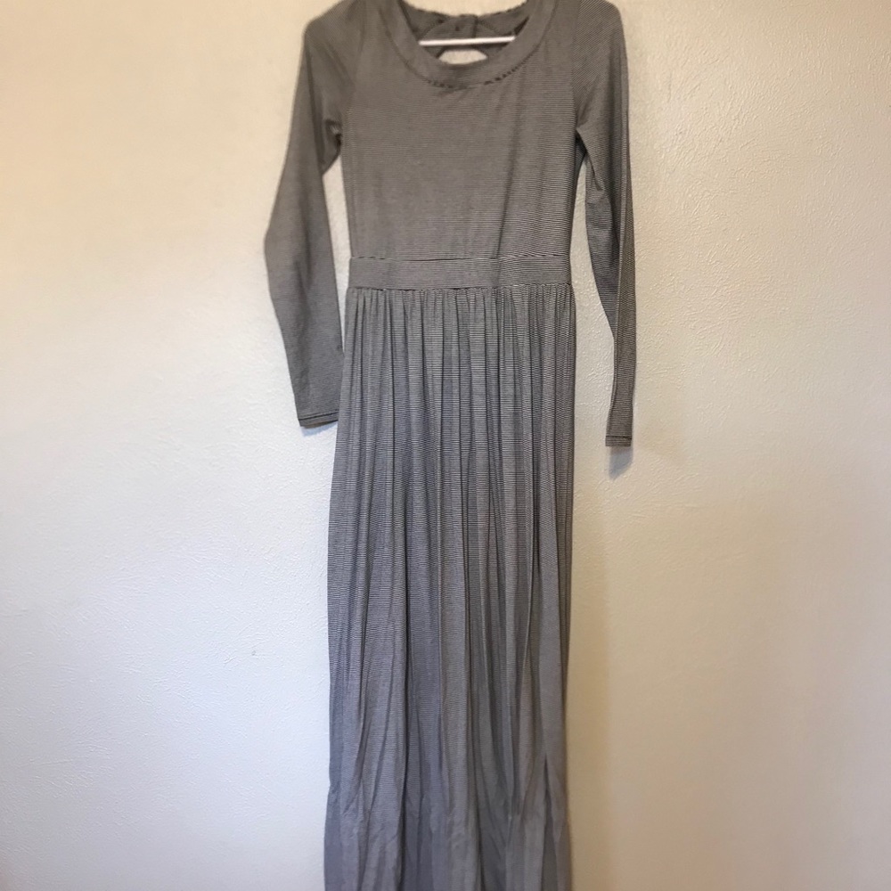 Anthropologie Women’s Stripe Maxi Dress w/Keyhole